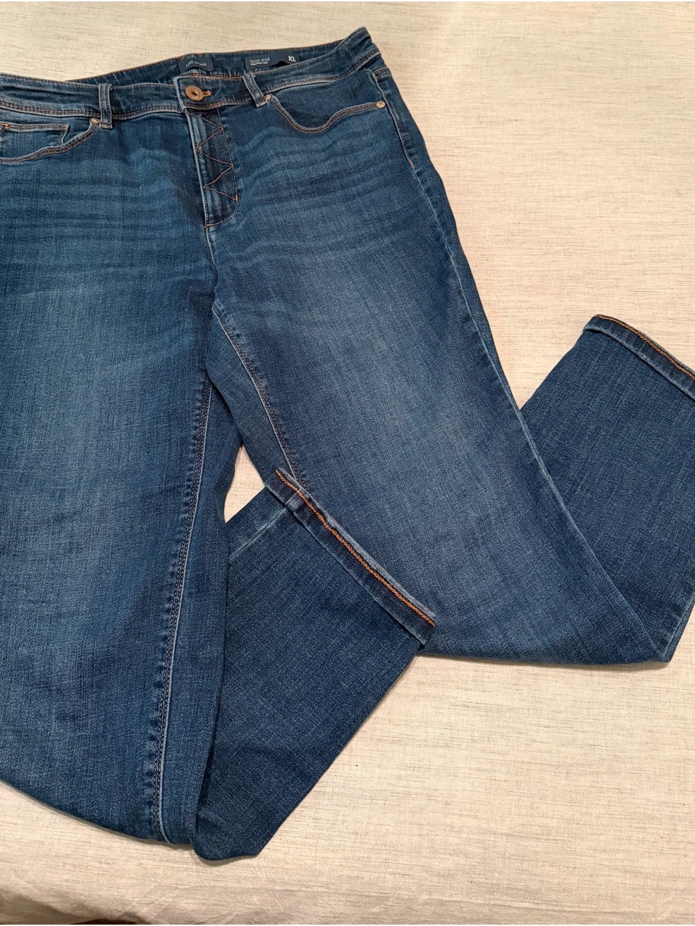 Classic Straight Leg Jeans in Dark Blue